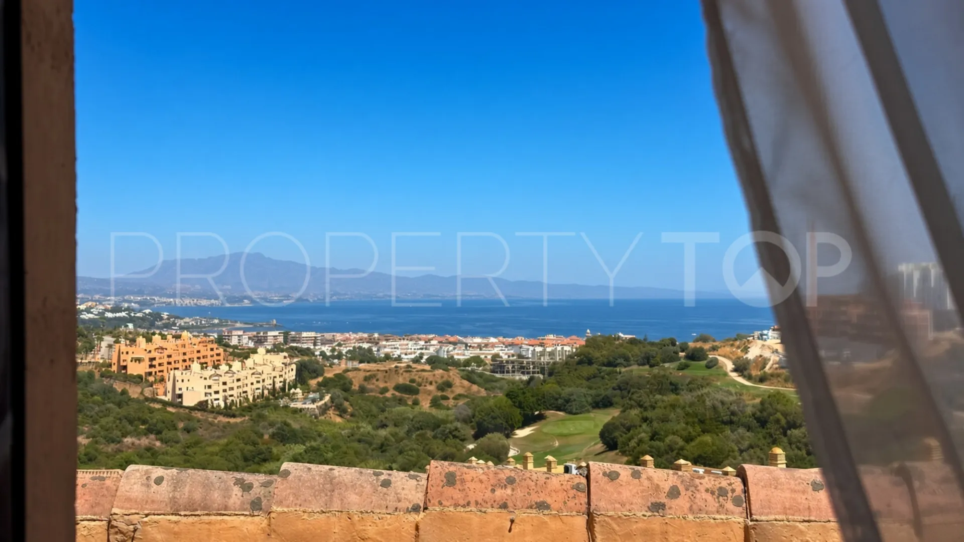 2 bedrooms Duquesa Village penthouse for sale