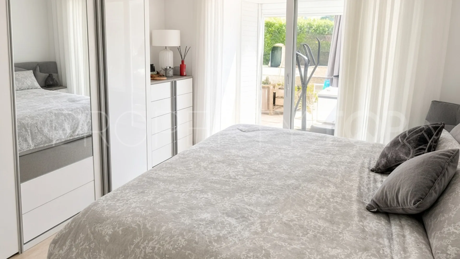 Benavista 2 bedrooms ground floor apartment for sale