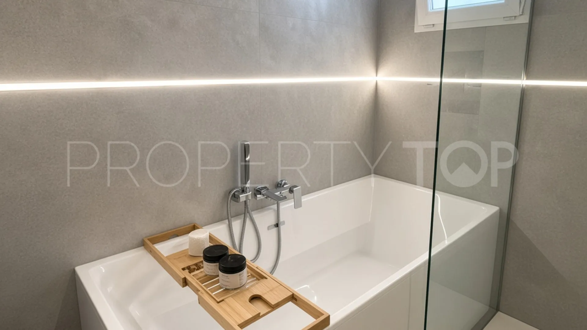 Benavista 2 bedrooms ground floor apartment for sale
