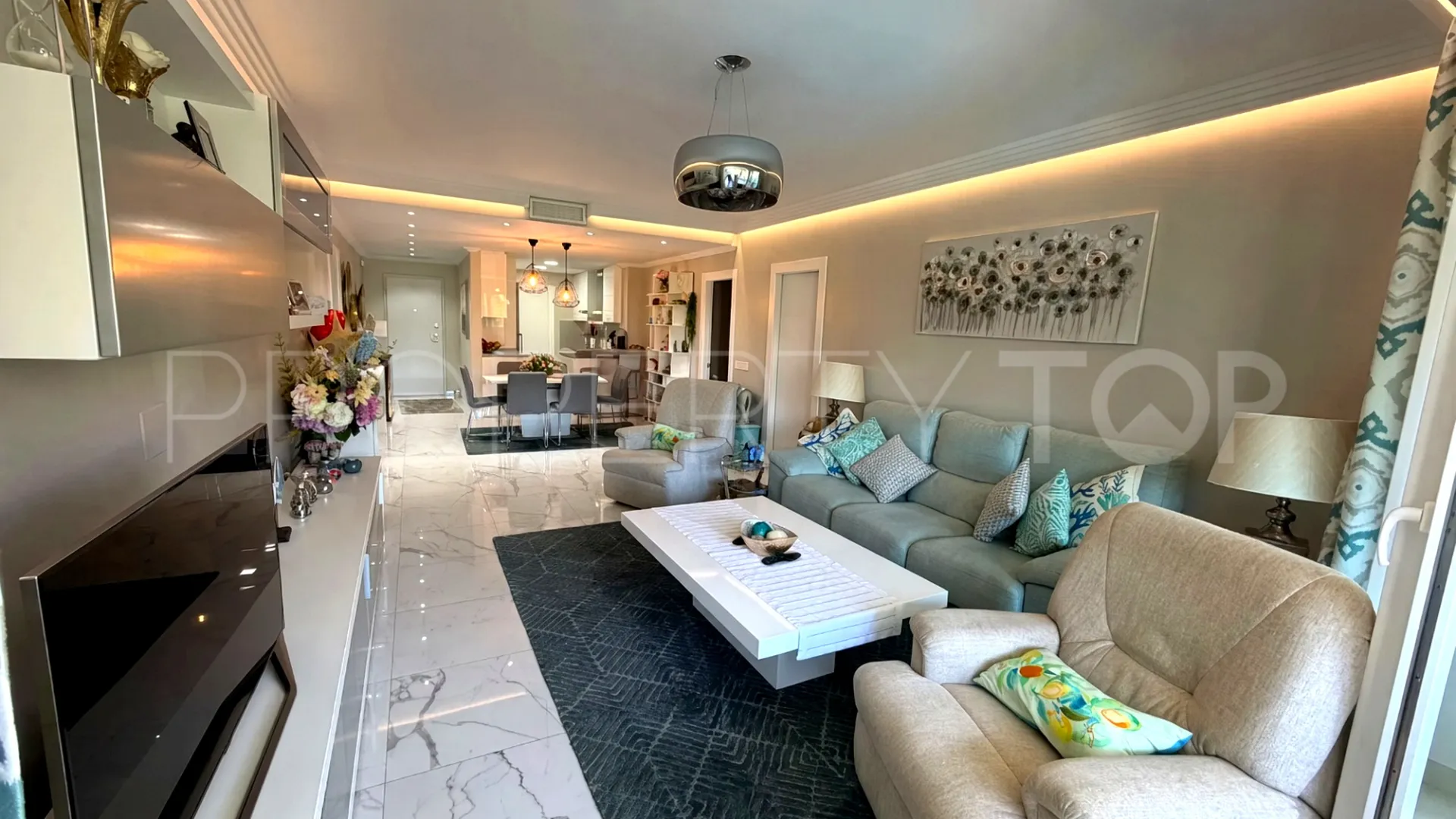 Playas del Duque, apartamento de 3 dormitorios en venta