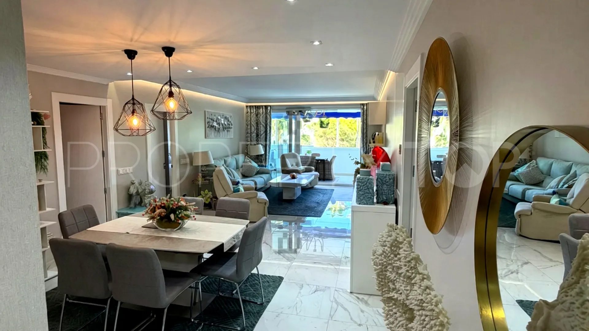 Playas del Duque, apartamento de 3 dormitorios en venta