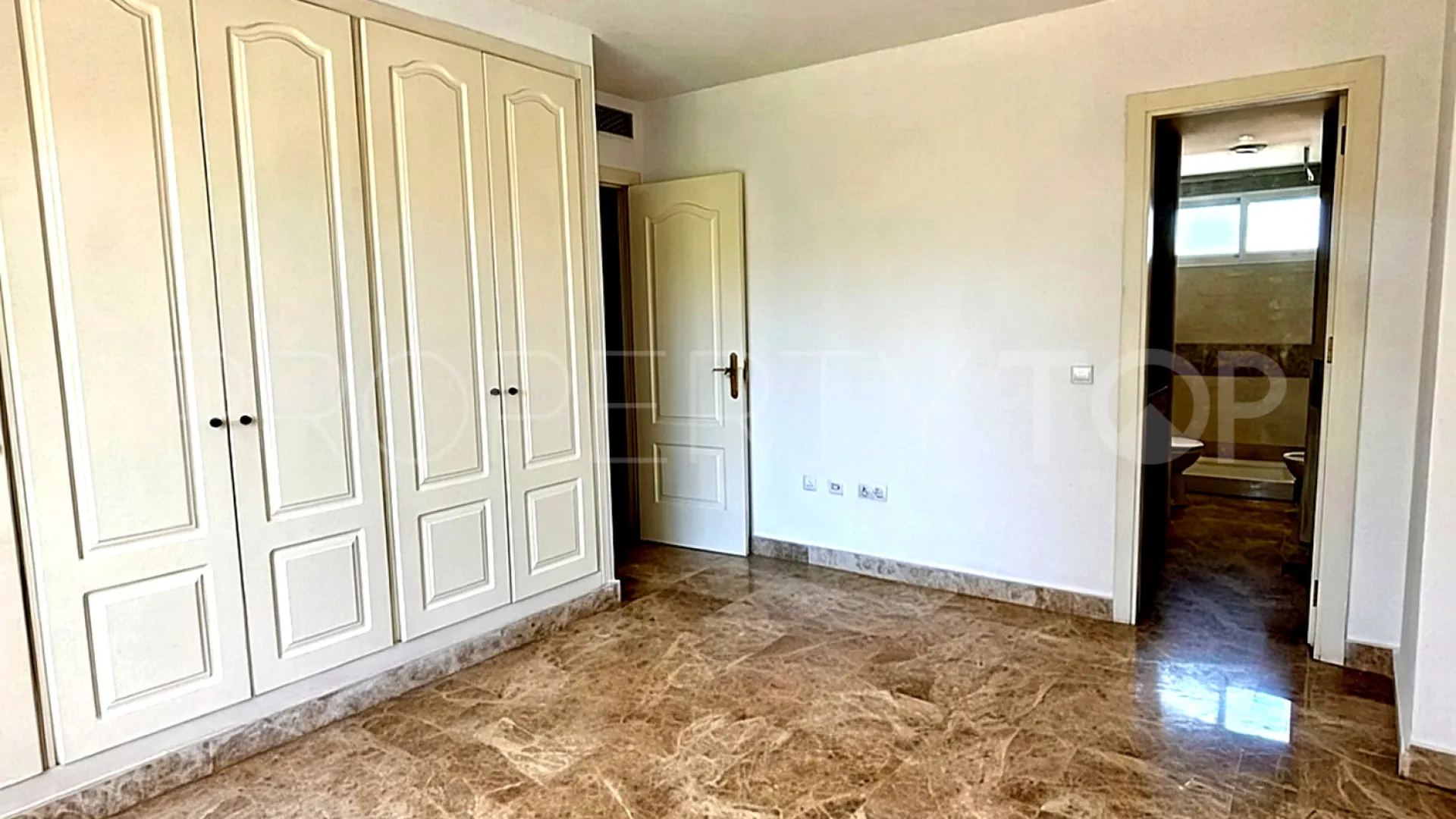 For sale 3 bedrooms semi detached house in Los Naranjos