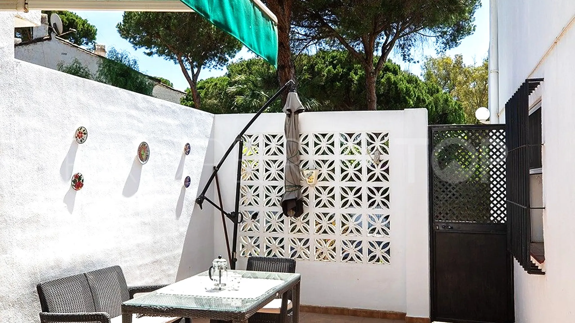 For sale town house with 4 bedrooms in Benamara