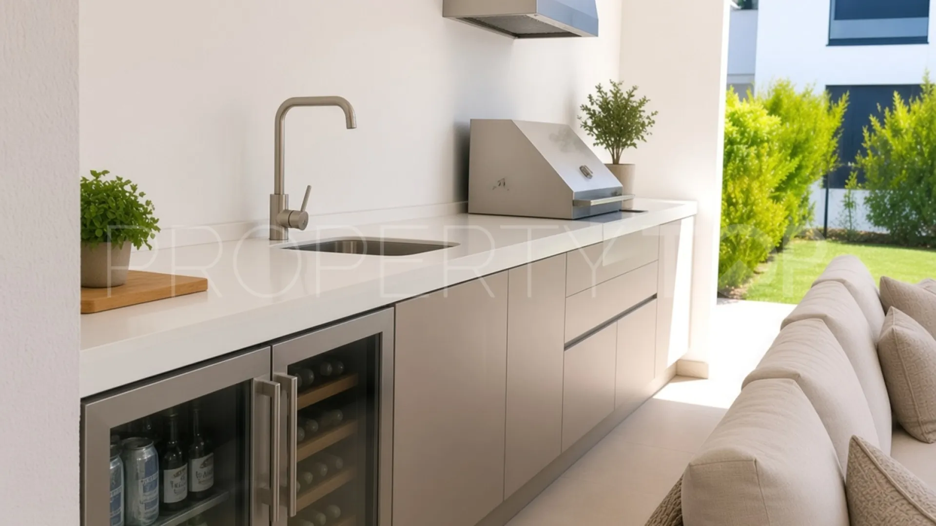 Comprar apartamento planta baja con 3 dormitorios en Bel Air