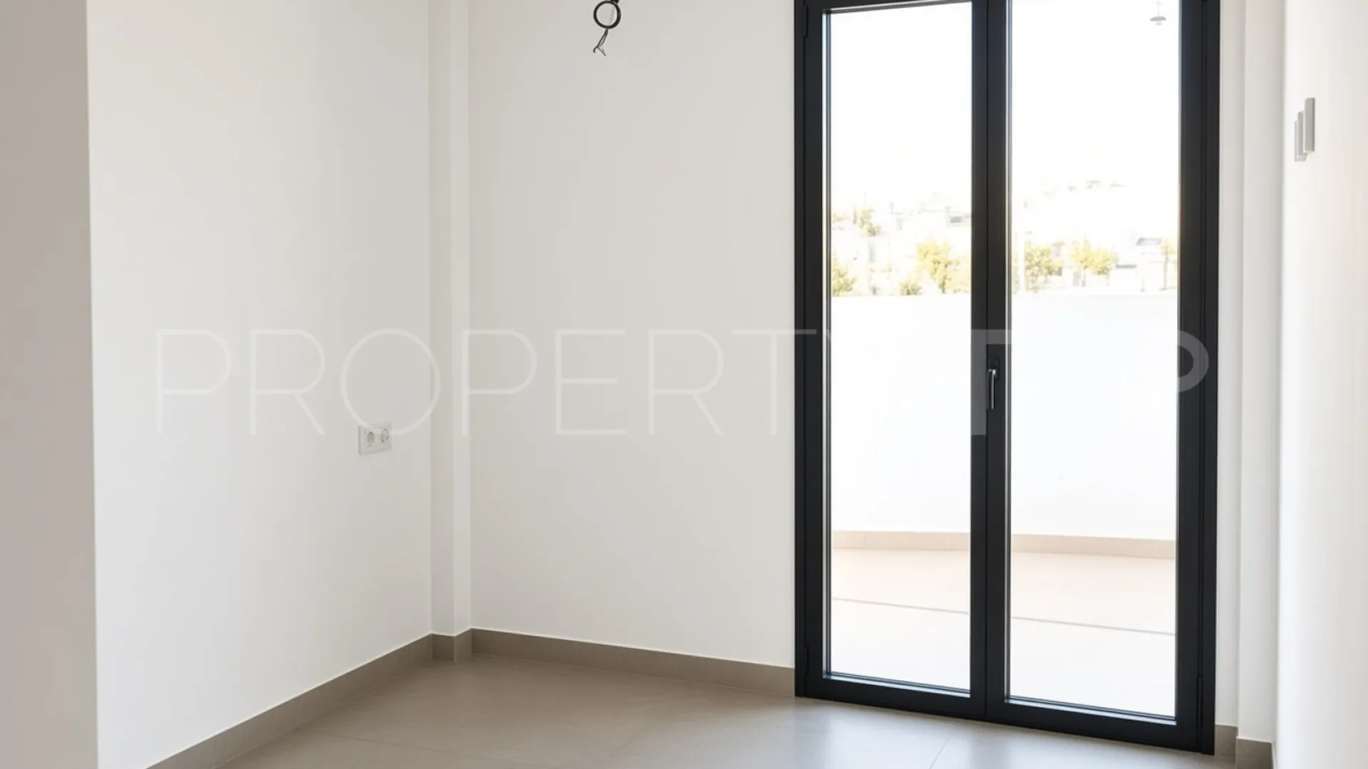 Comprar apartamento planta baja con 3 dormitorios en Bel Air
