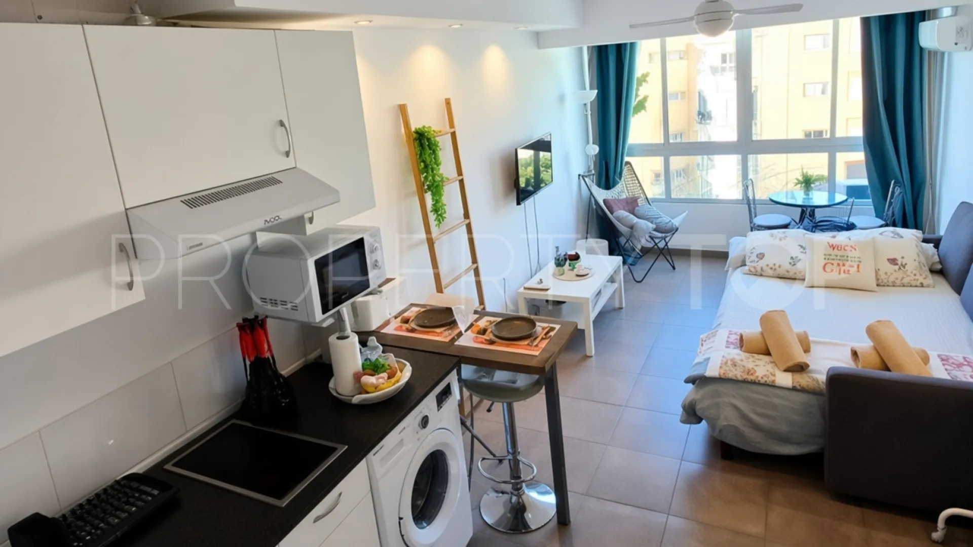 Guadalmansa Playa studio for sale