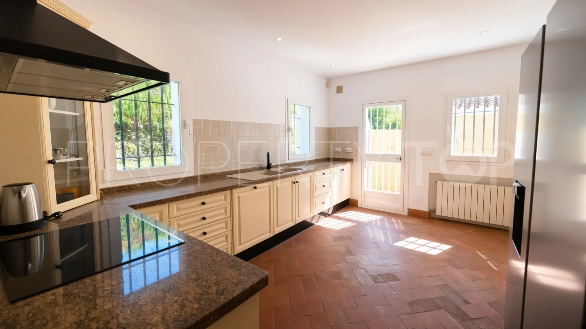 Villa with 5 bedrooms for sale in Sotogrande