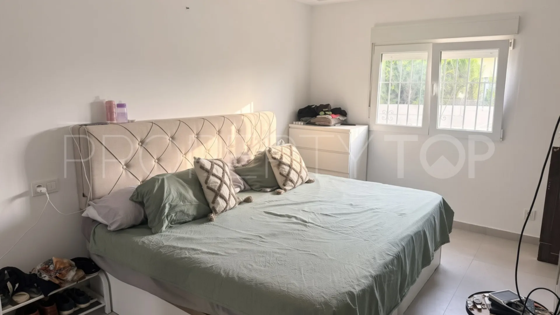 Comprar chalet en Alcorrín
