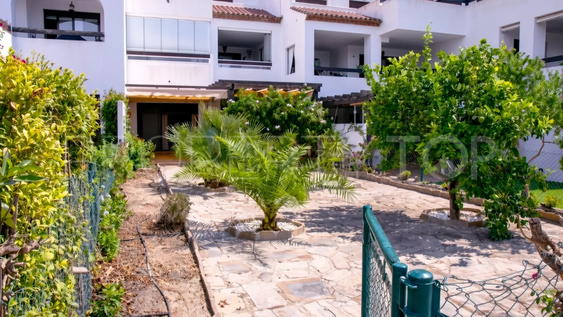 2 bedrooms ground floor apartment for sale in Casares Golf