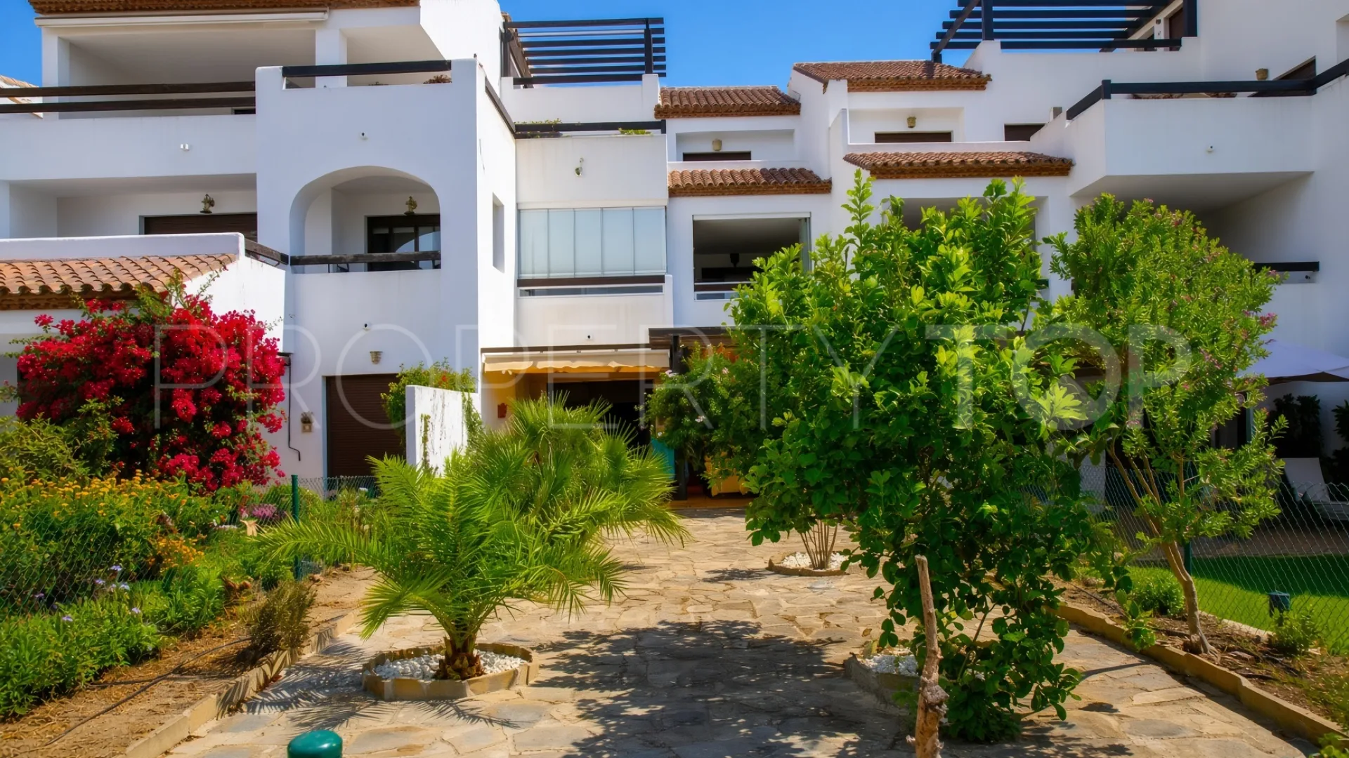 2 bedrooms ground floor apartment for sale in Casares Golf