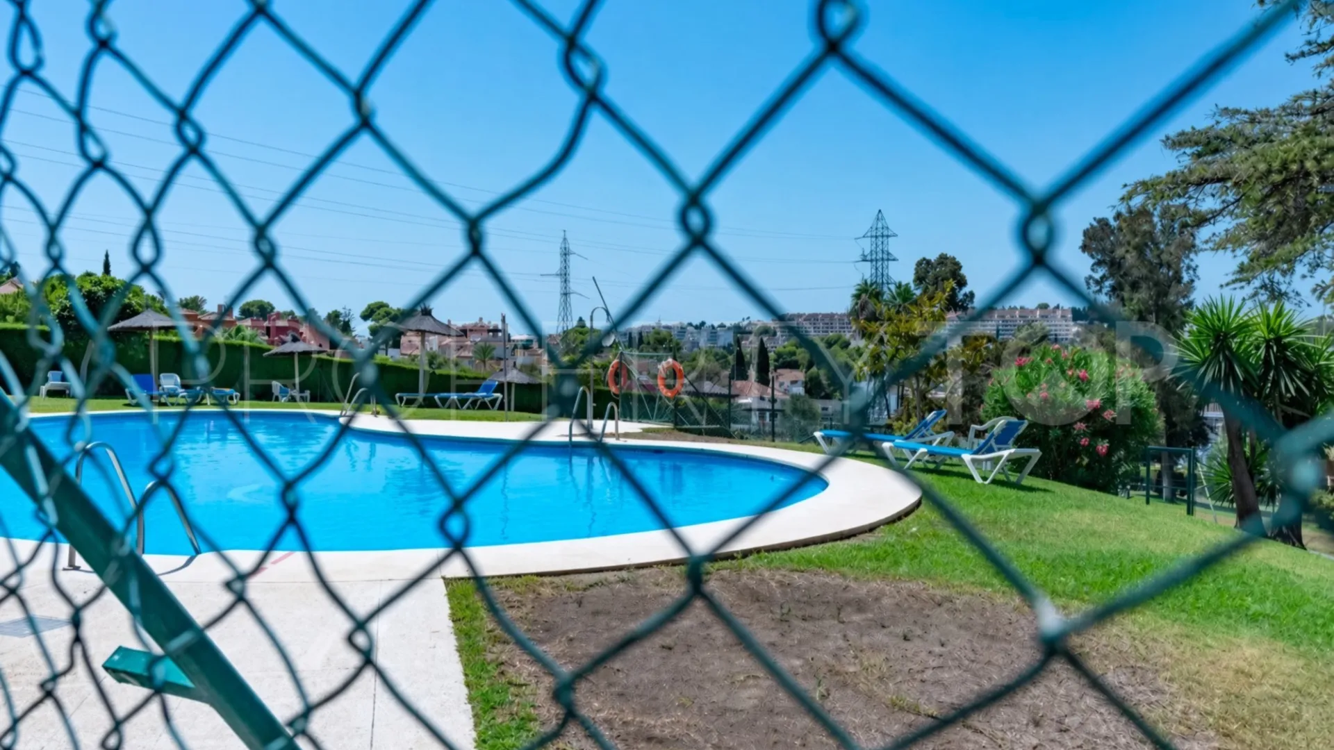 For sale Torres de Aloha apartment with 2 bedrooms