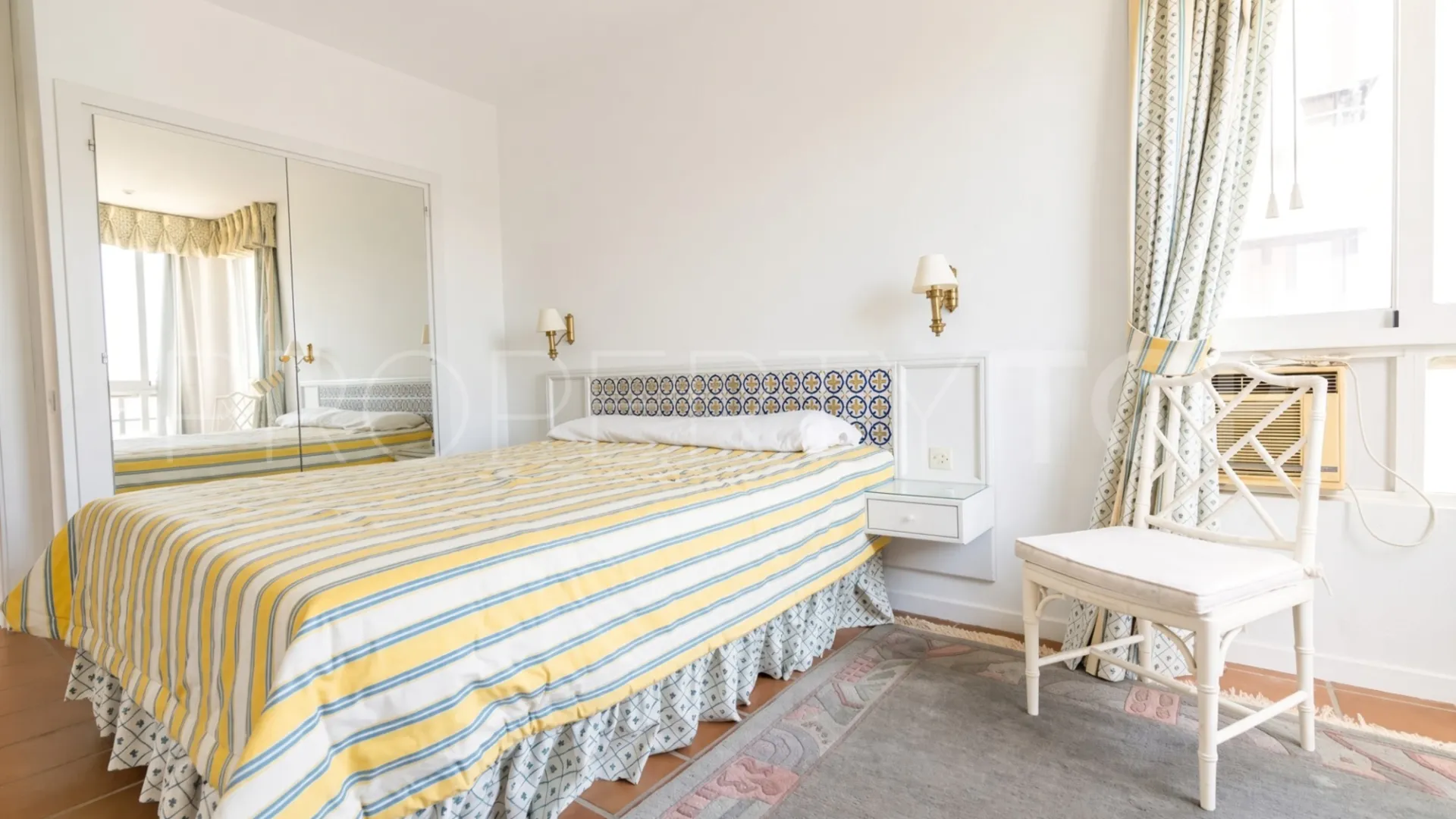 For sale Torres de Aloha apartment with 2 bedrooms