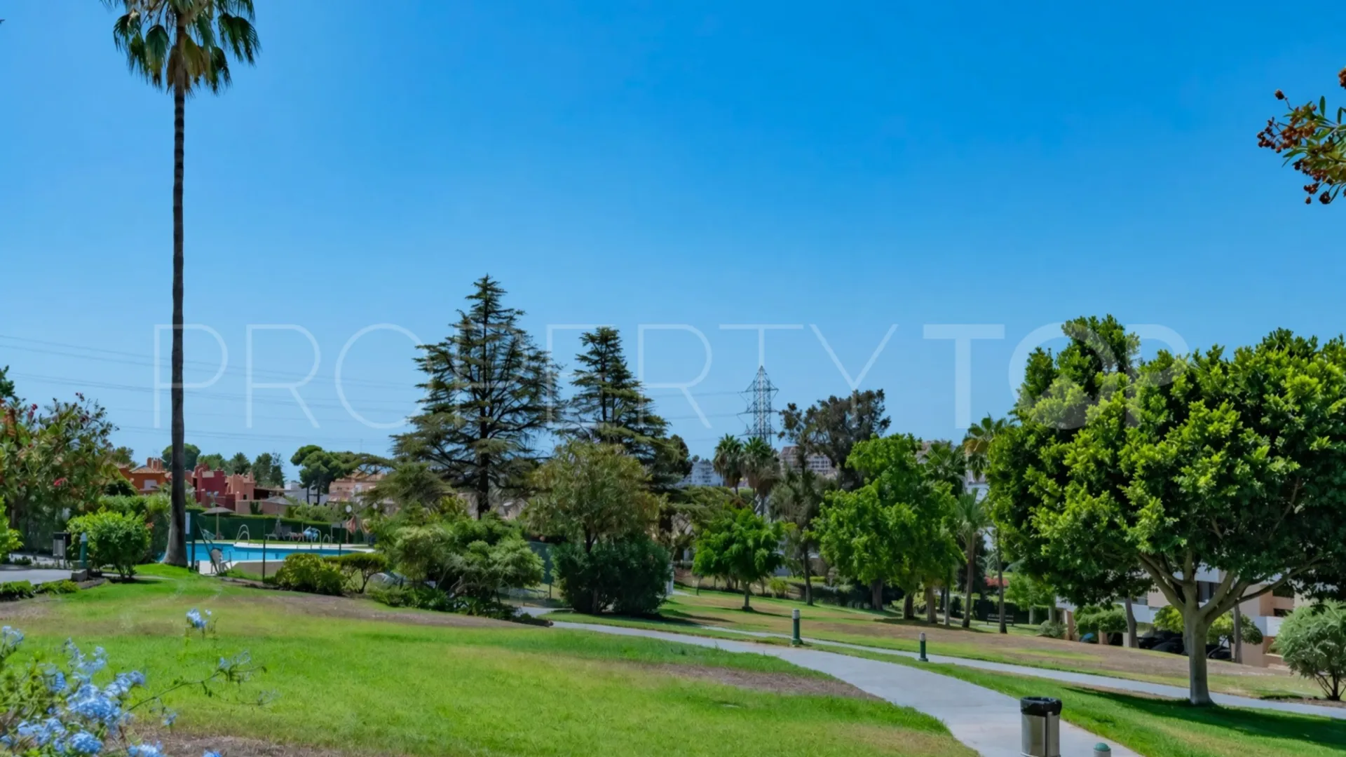 For sale Torres de Aloha apartment with 2 bedrooms