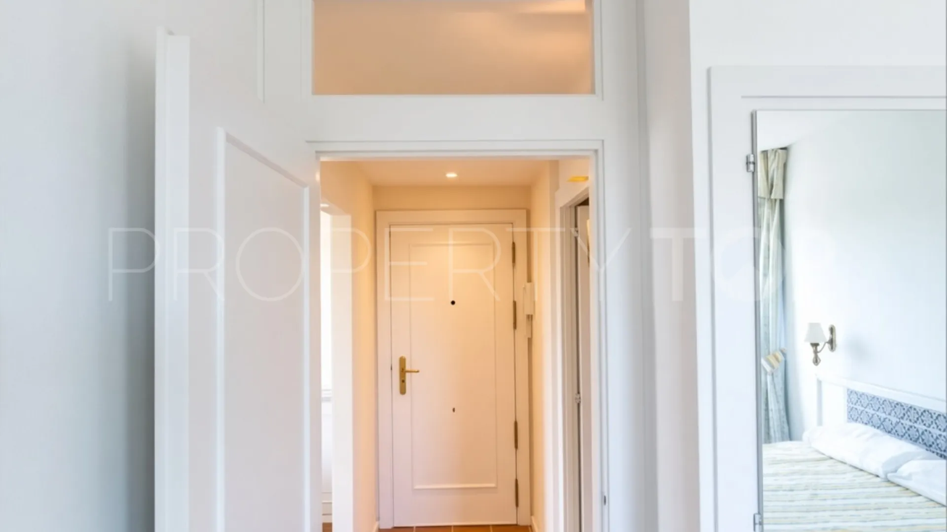 For sale Torres de Aloha apartment with 2 bedrooms