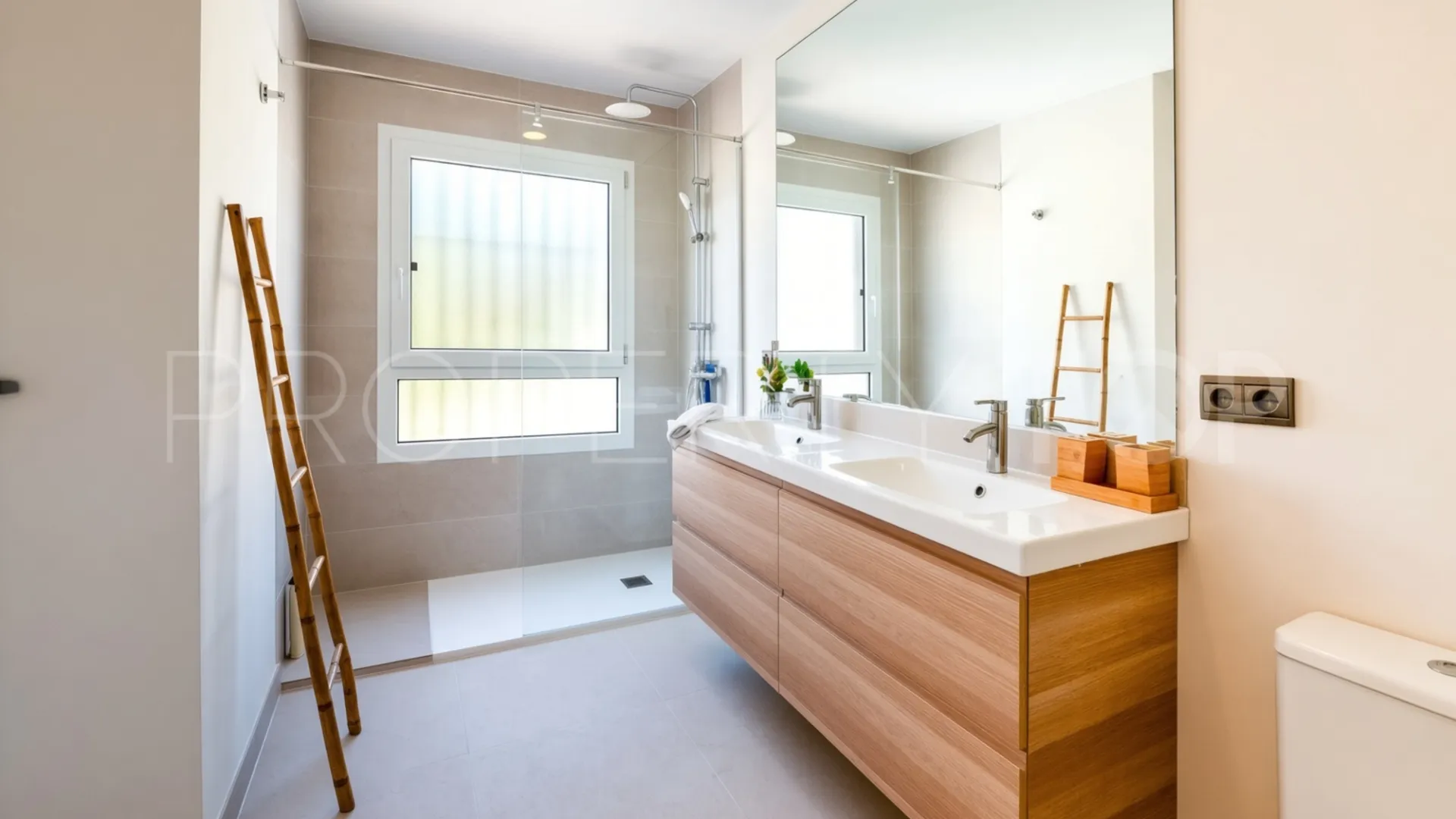 Buy Lindasol semi detached house