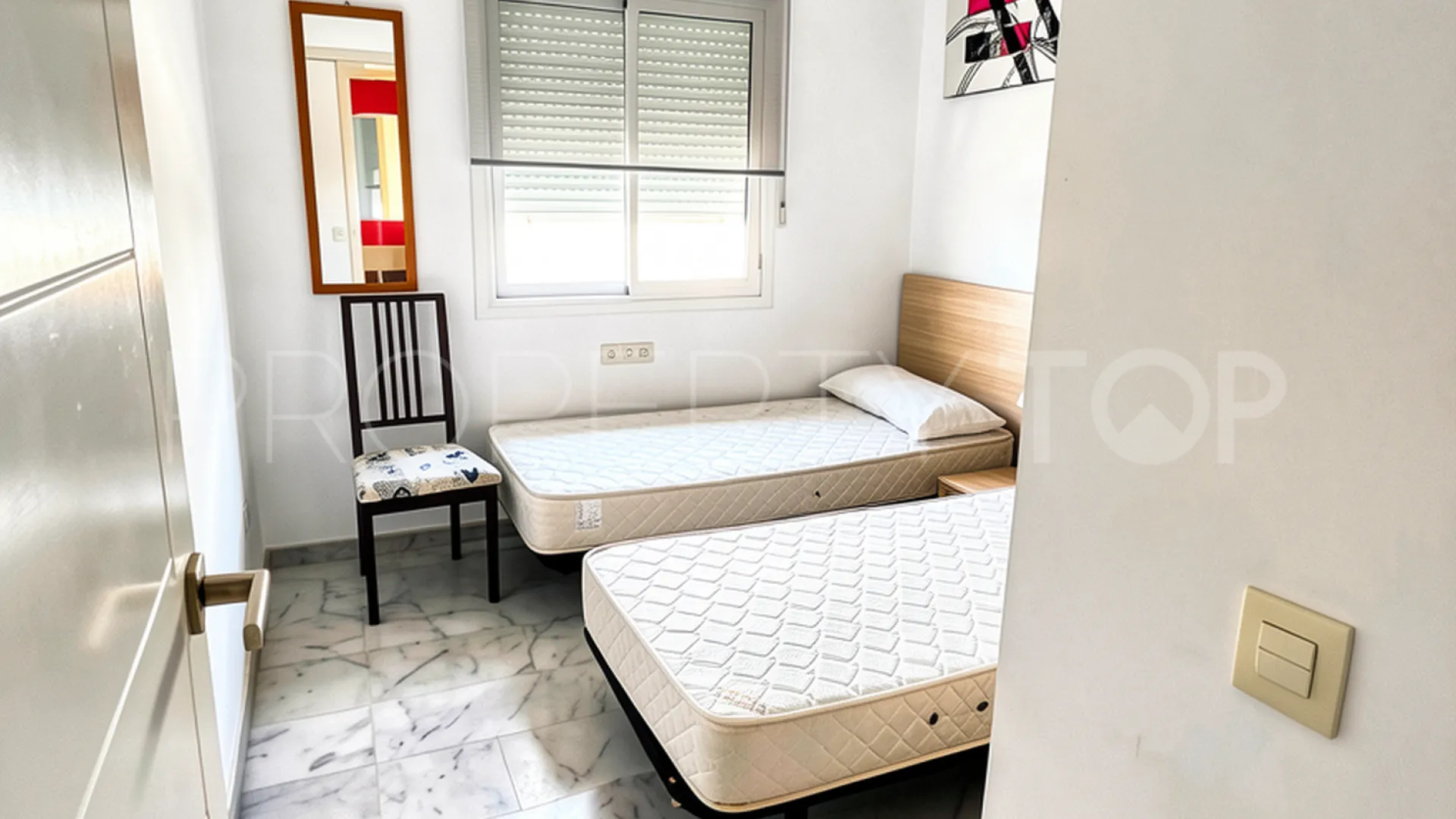 Comprar apartamento de 2 dormitorios en Valle Romano