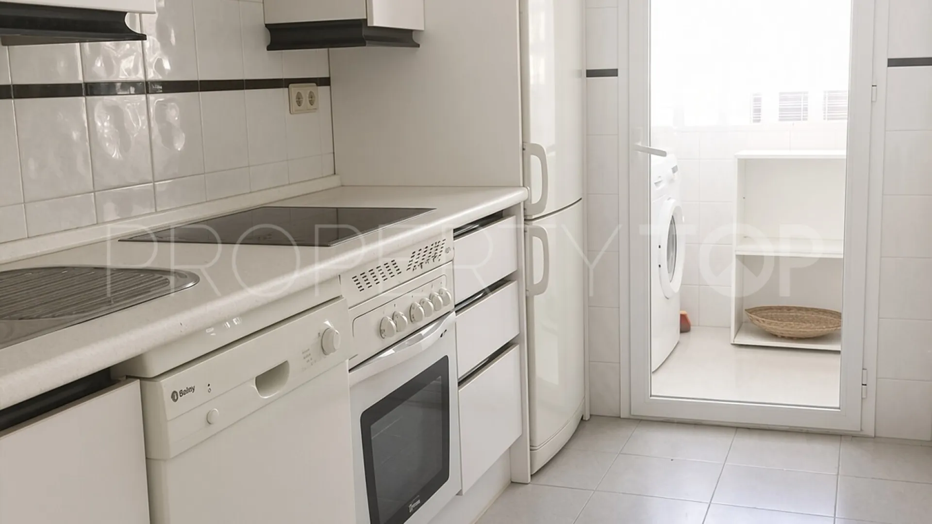 Ático de 2 dormitorios a la venta en La Dama de Noche