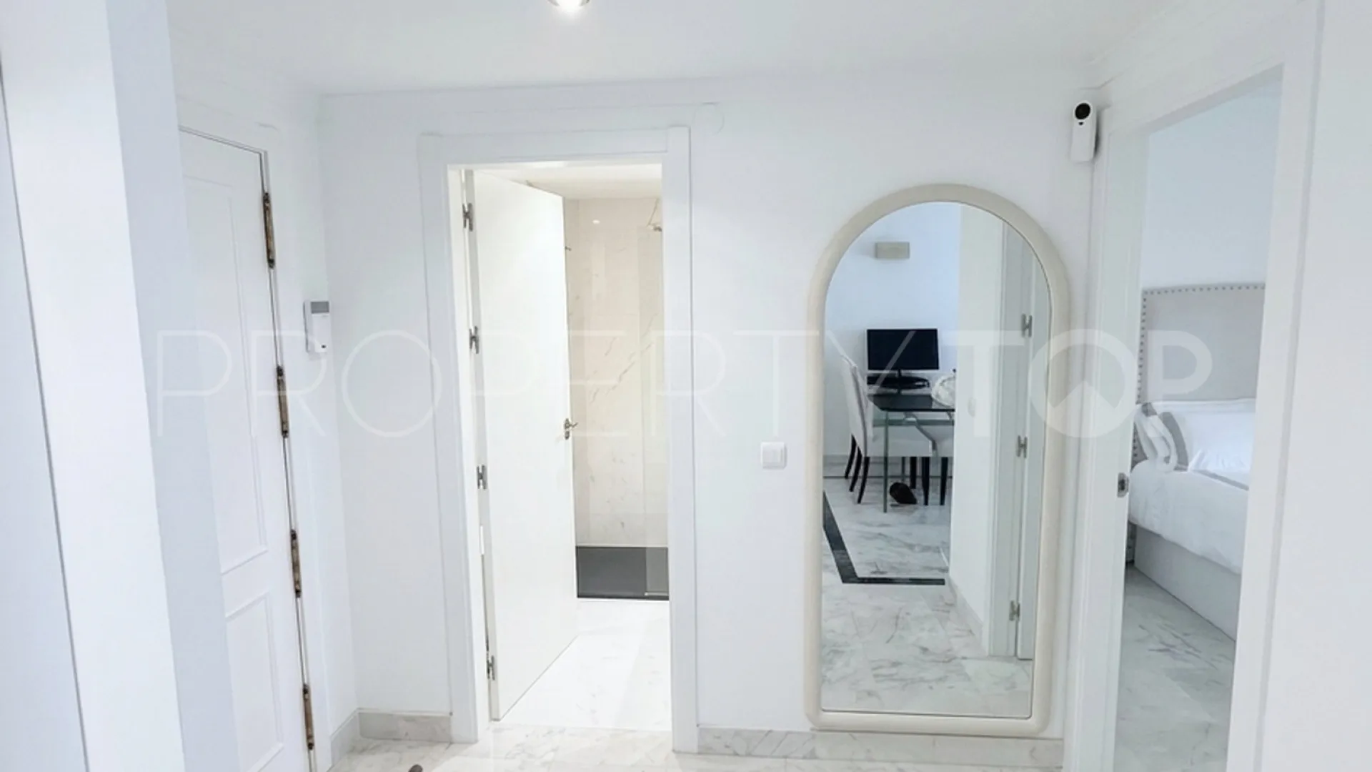Marina Banus, apartamento en venta