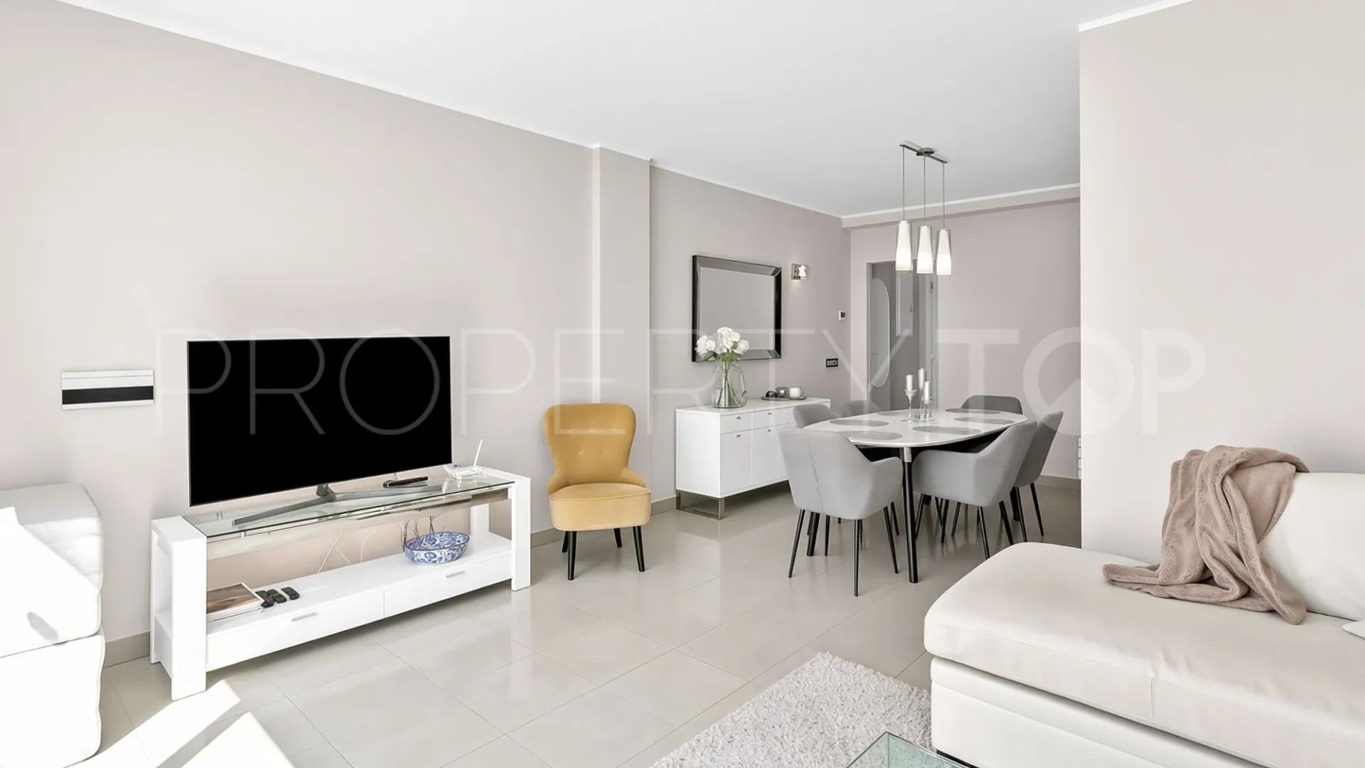 Atico duplex en venta con 3 dormitorios en Cortijo del Mar