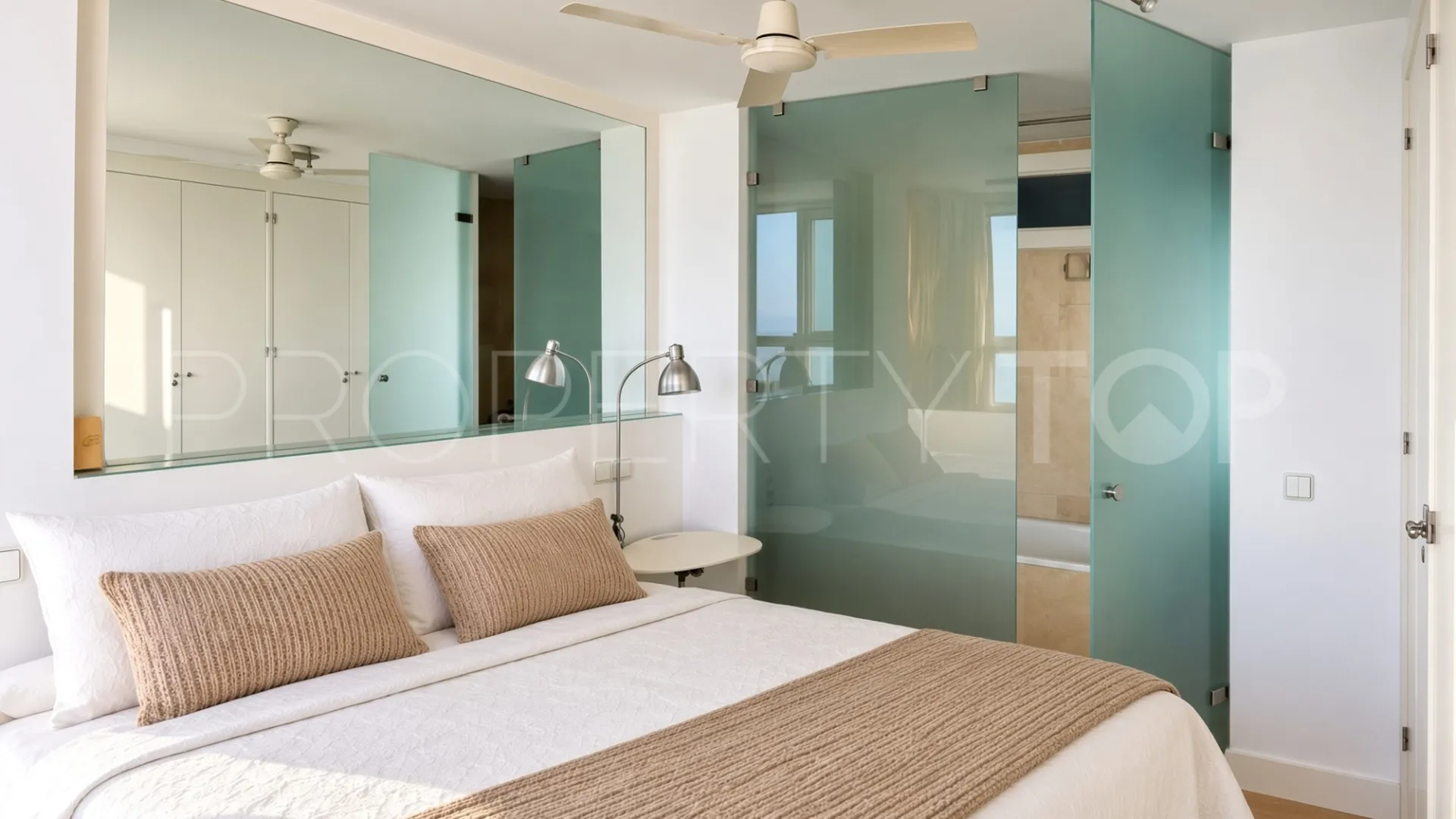 For sale Torreguadiaro 2 bedrooms apartment