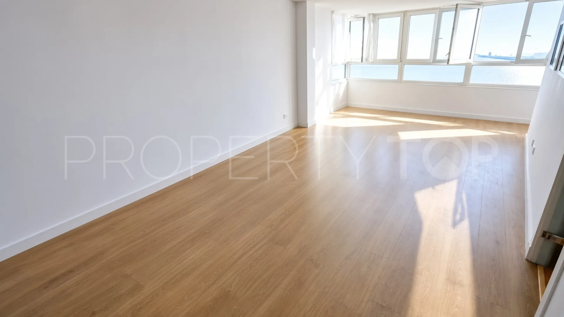 For sale Torreguadiaro 2 bedrooms apartment