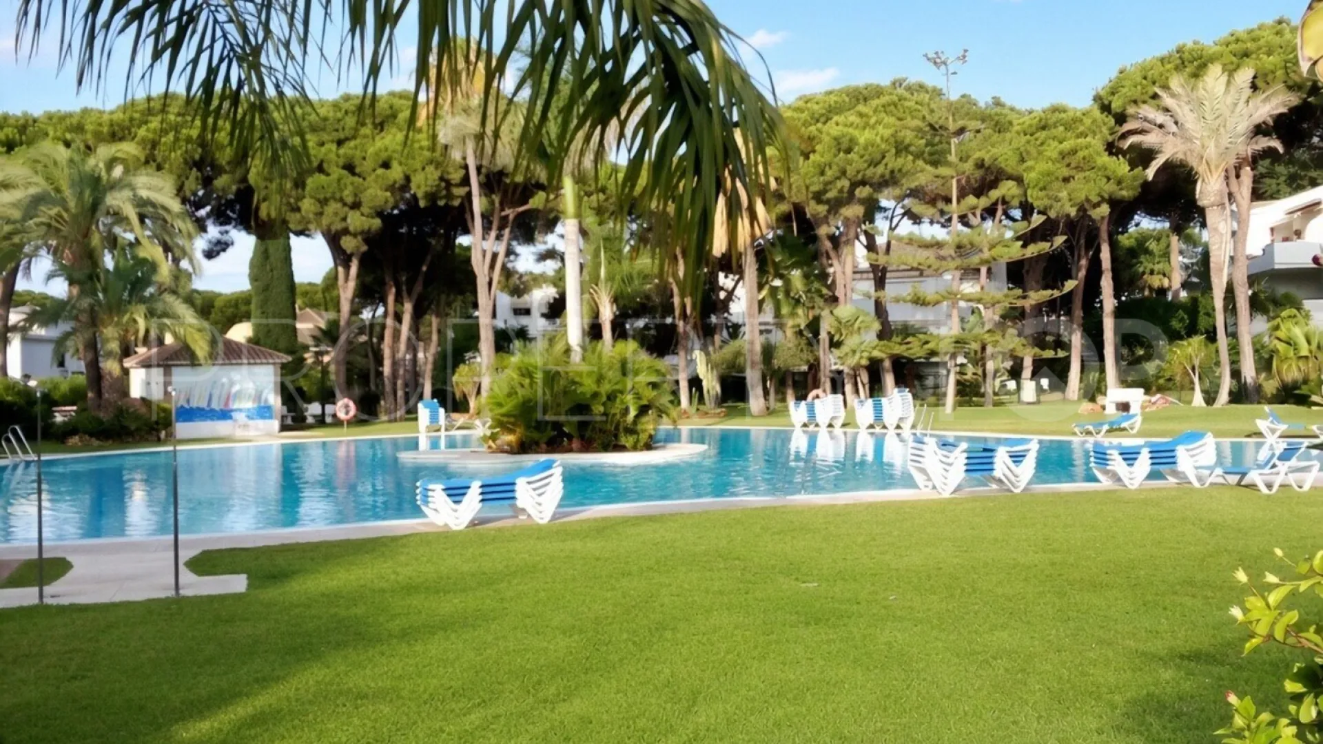 3 bedrooms El Presidente apartment for sale