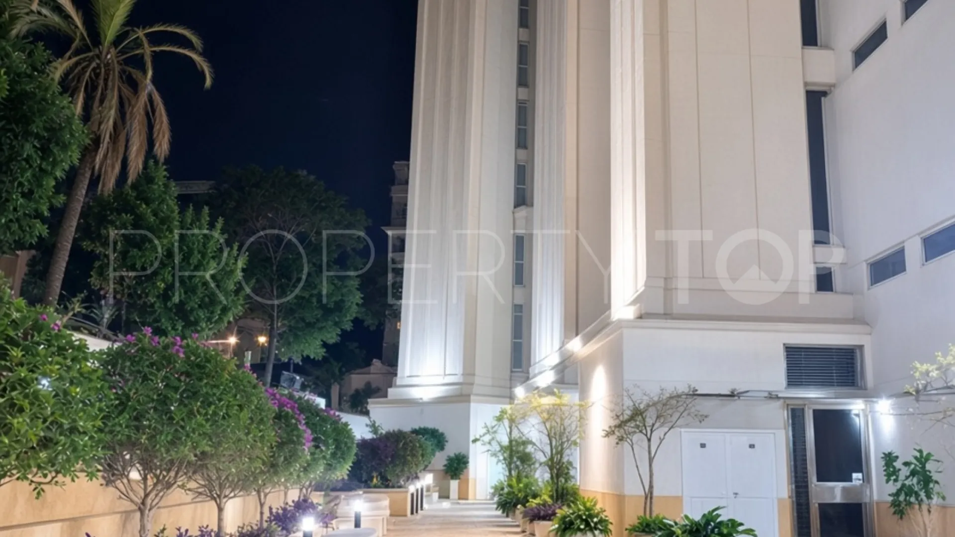 Buy Ricardo Soriano 3 bedrooms apartment