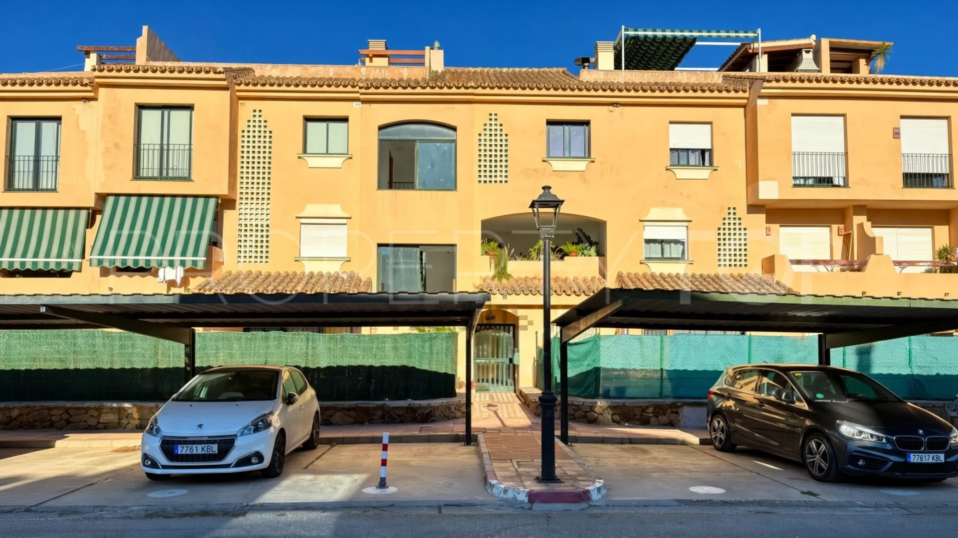 Apartamento planta baja en venta de 3 dormitorios en Bel Air