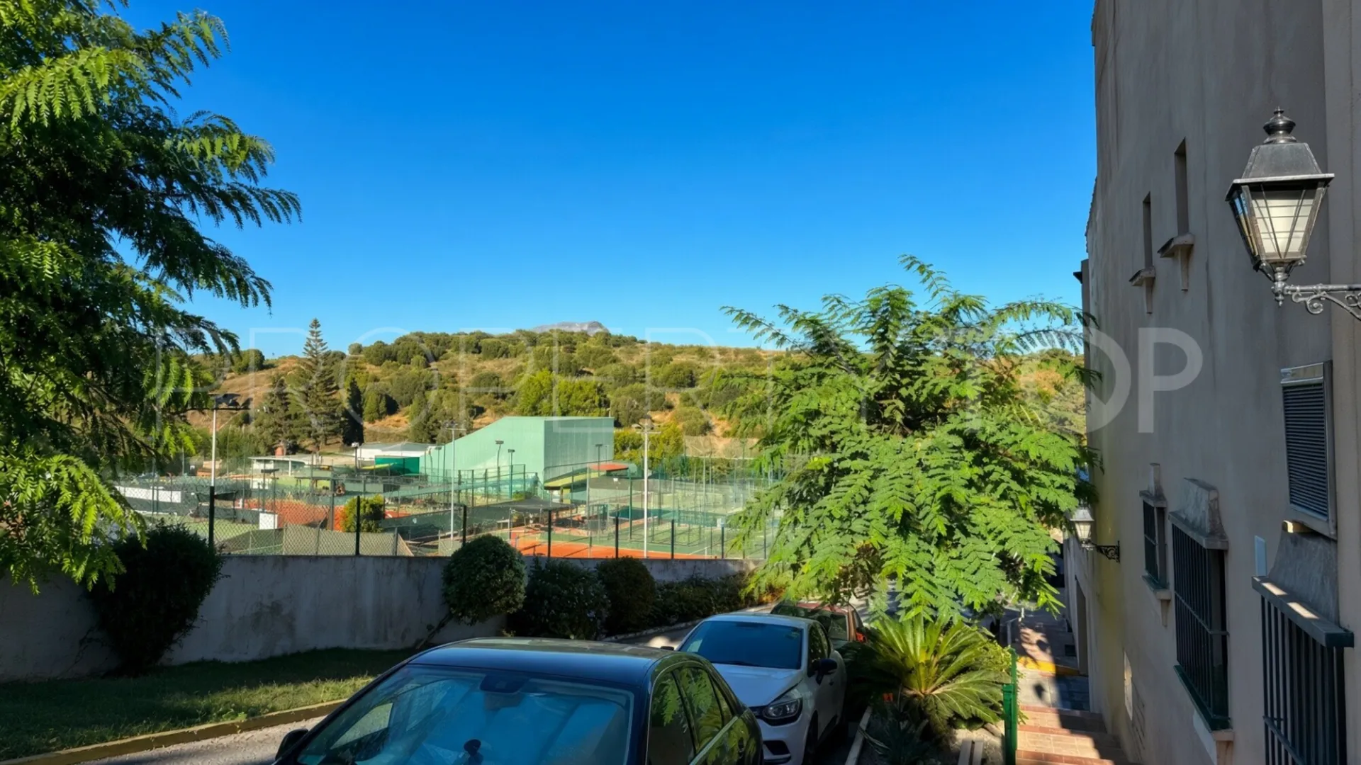 Apartamento planta baja en venta de 3 dormitorios en Bel Air