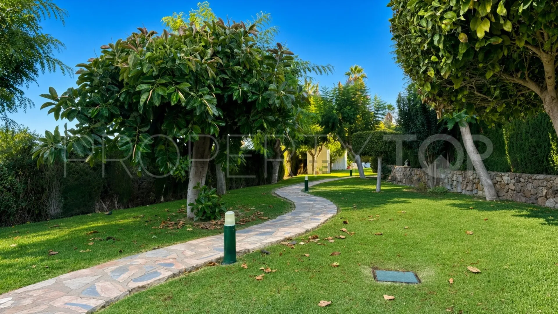 Apartamento planta baja en venta de 3 dormitorios en Bel Air