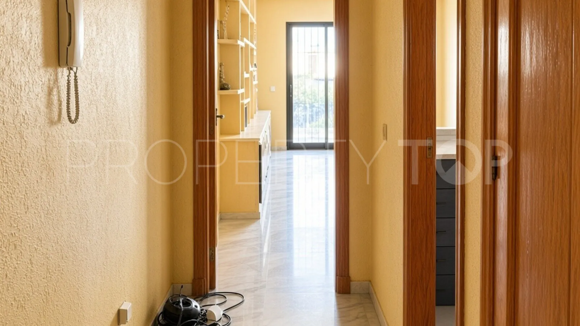 Apartamento planta baja en venta de 3 dormitorios en Bel Air