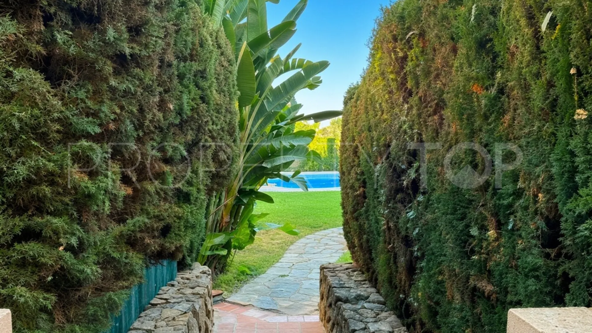 Apartamento planta baja en venta de 3 dormitorios en Bel Air