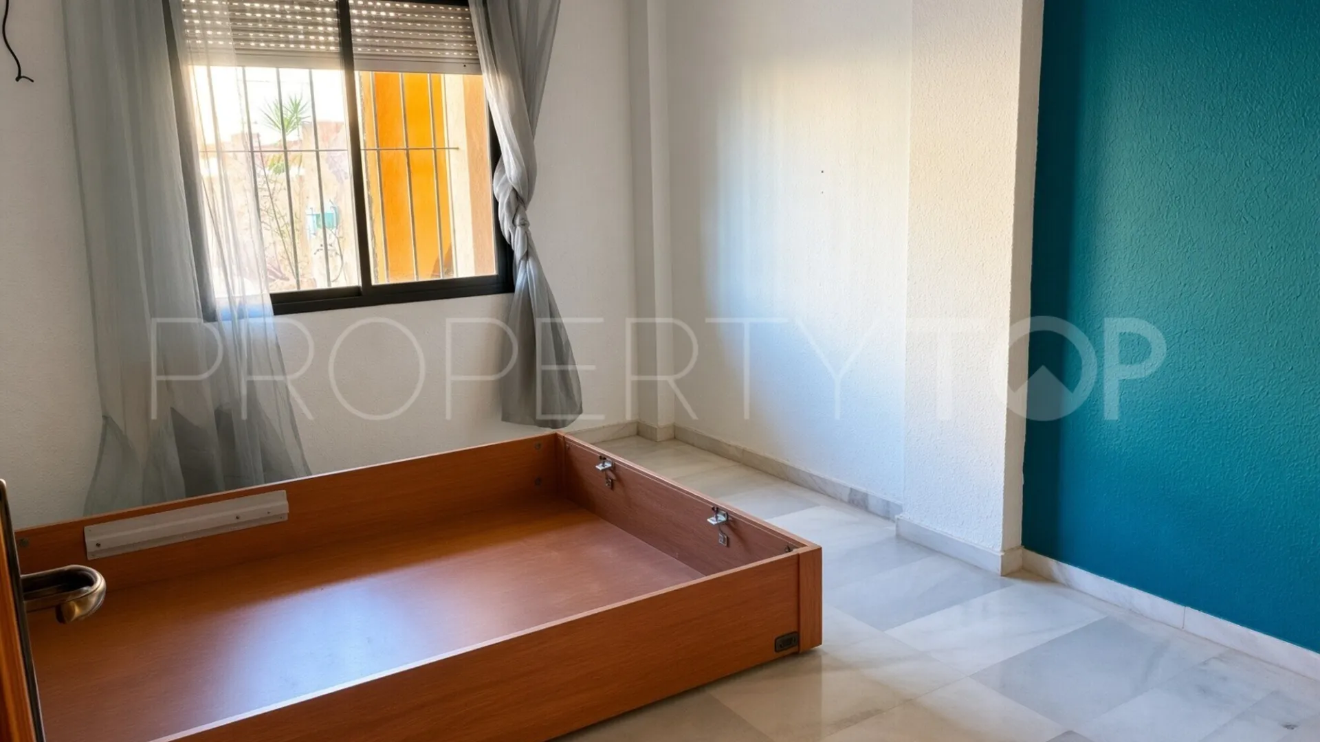 Apartamento planta baja en venta de 3 dormitorios en Bel Air