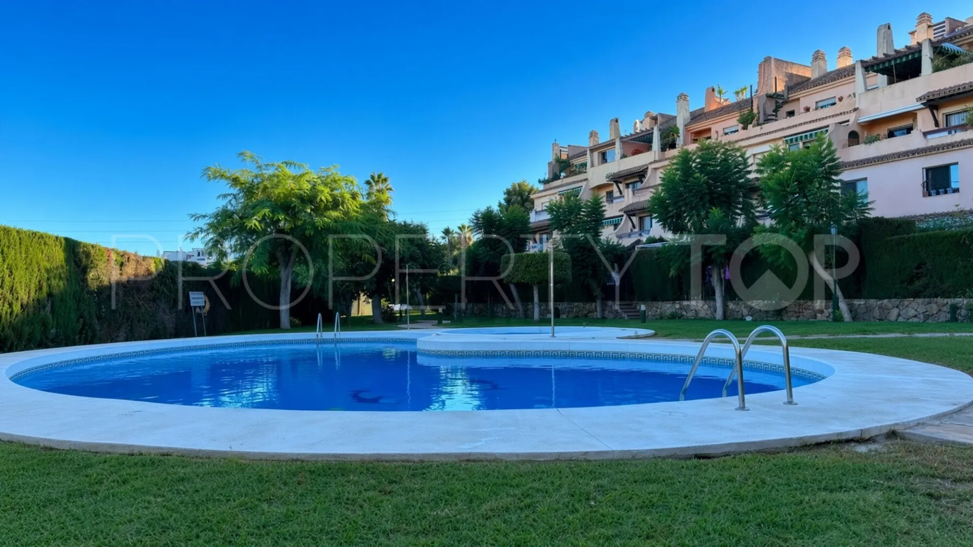 Apartamento planta baja en venta de 3 dormitorios en Bel Air