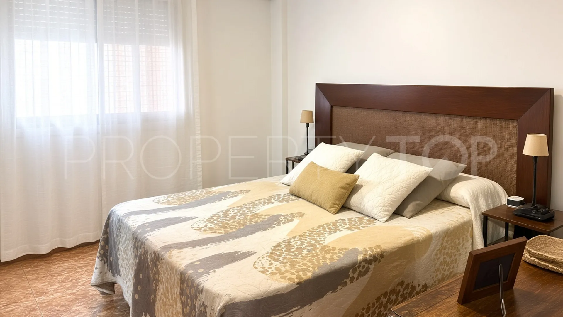 Comprar apartamento planta baja en Cancelada