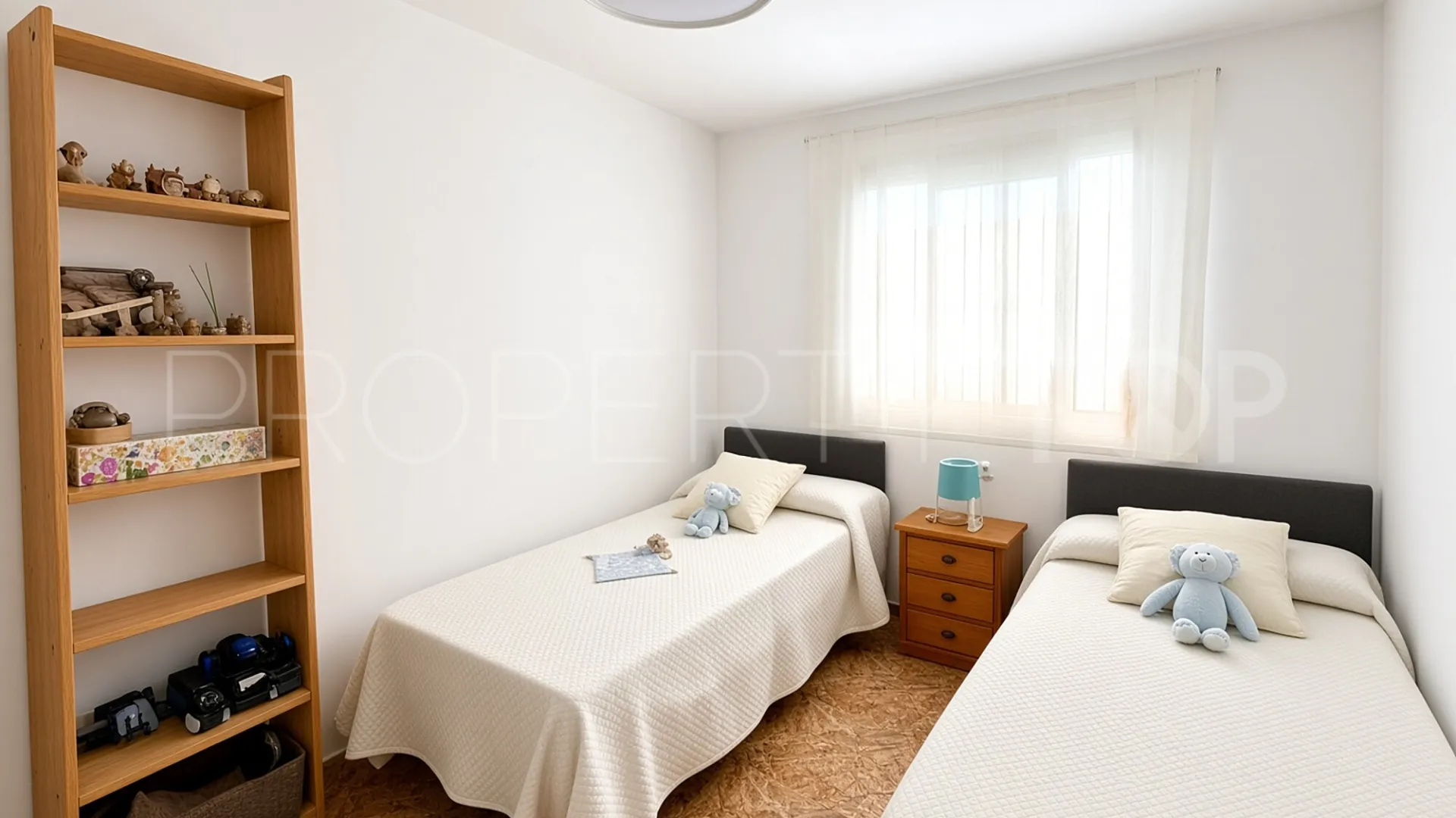Comprar apartamento planta baja en Cancelada