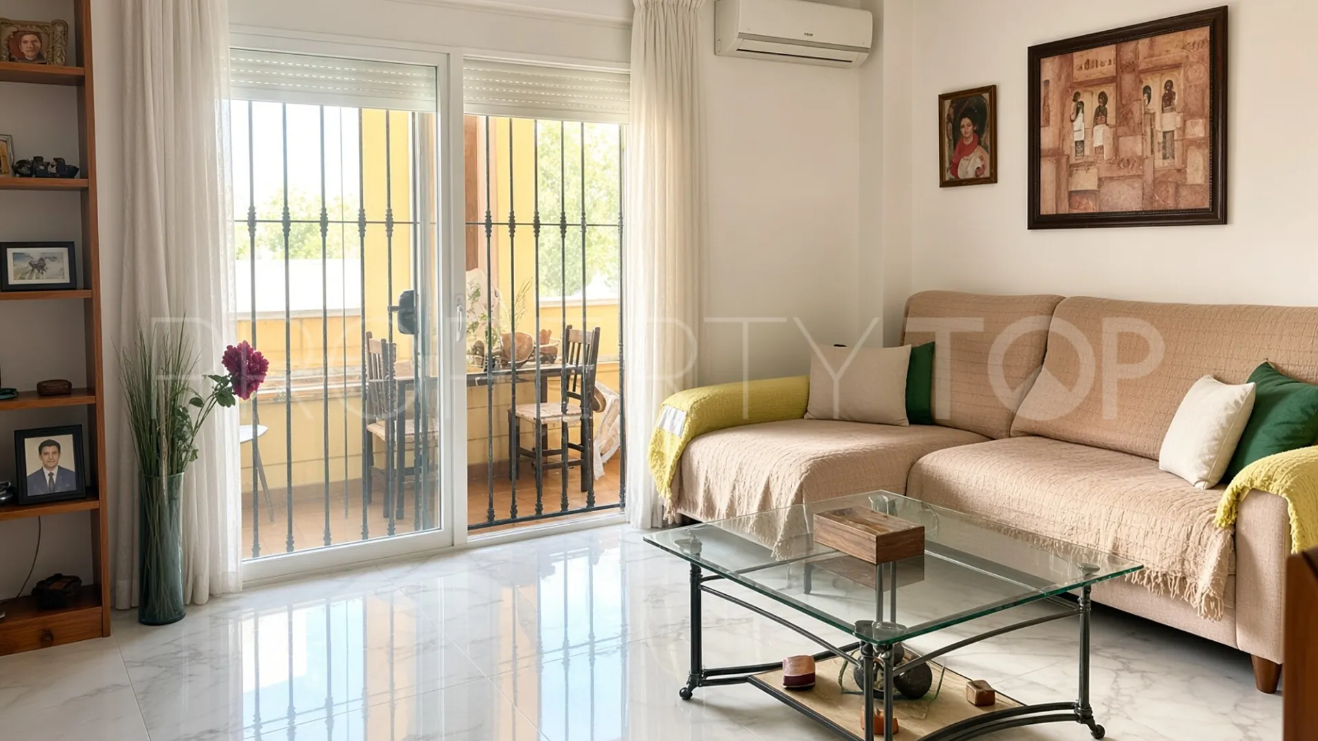 Comprar apartamento planta baja en Cancelada