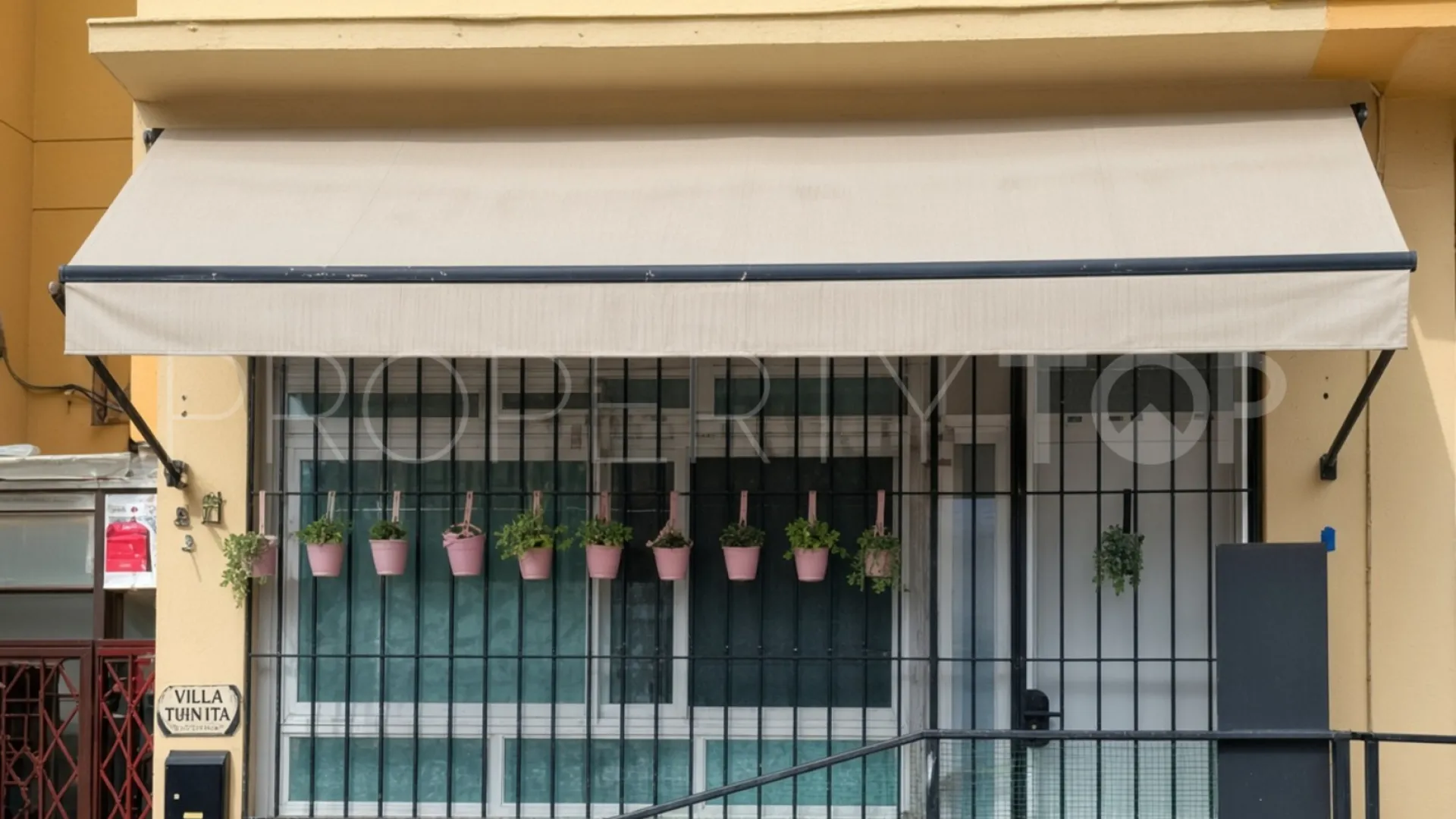 Divina Pastora, apartamento planta baja en venta