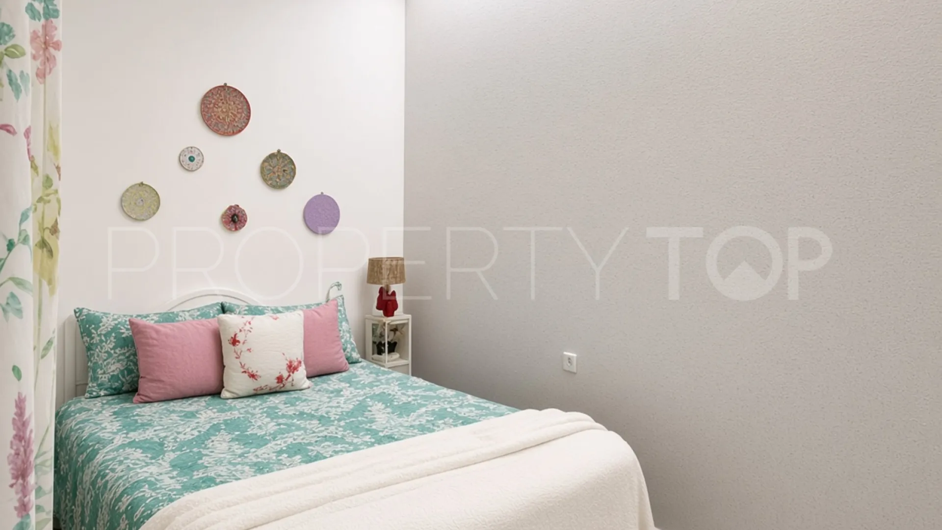 Divina Pastora, apartamento planta baja en venta
