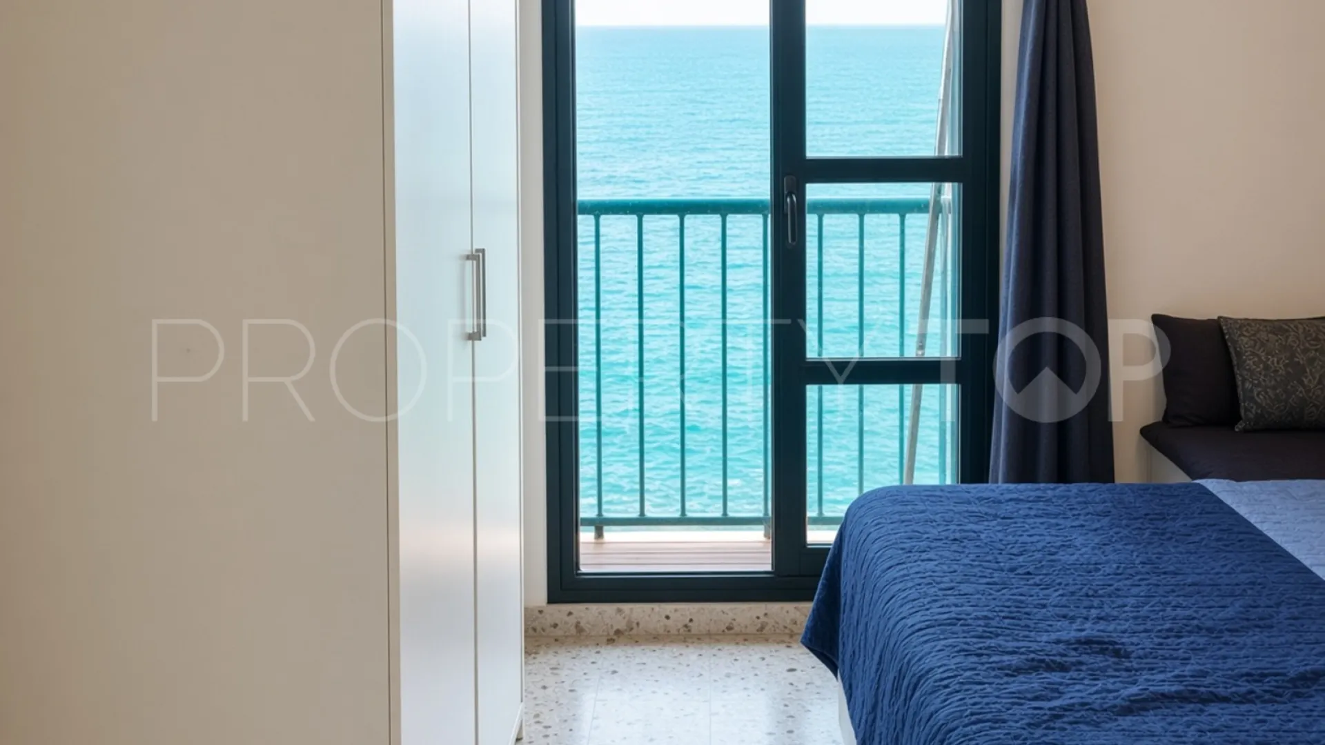 Penthouse for sale in Alcorrín with 2 bedrooms