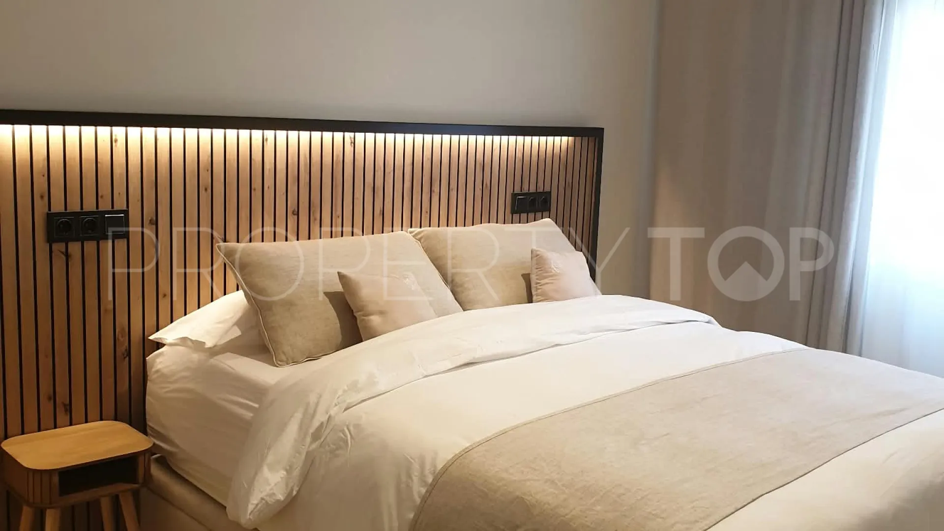 Apartamento a la venta en Montebello Hills