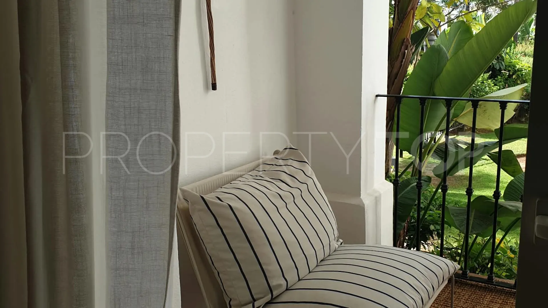 Apartamento a la venta en Montebello Hills