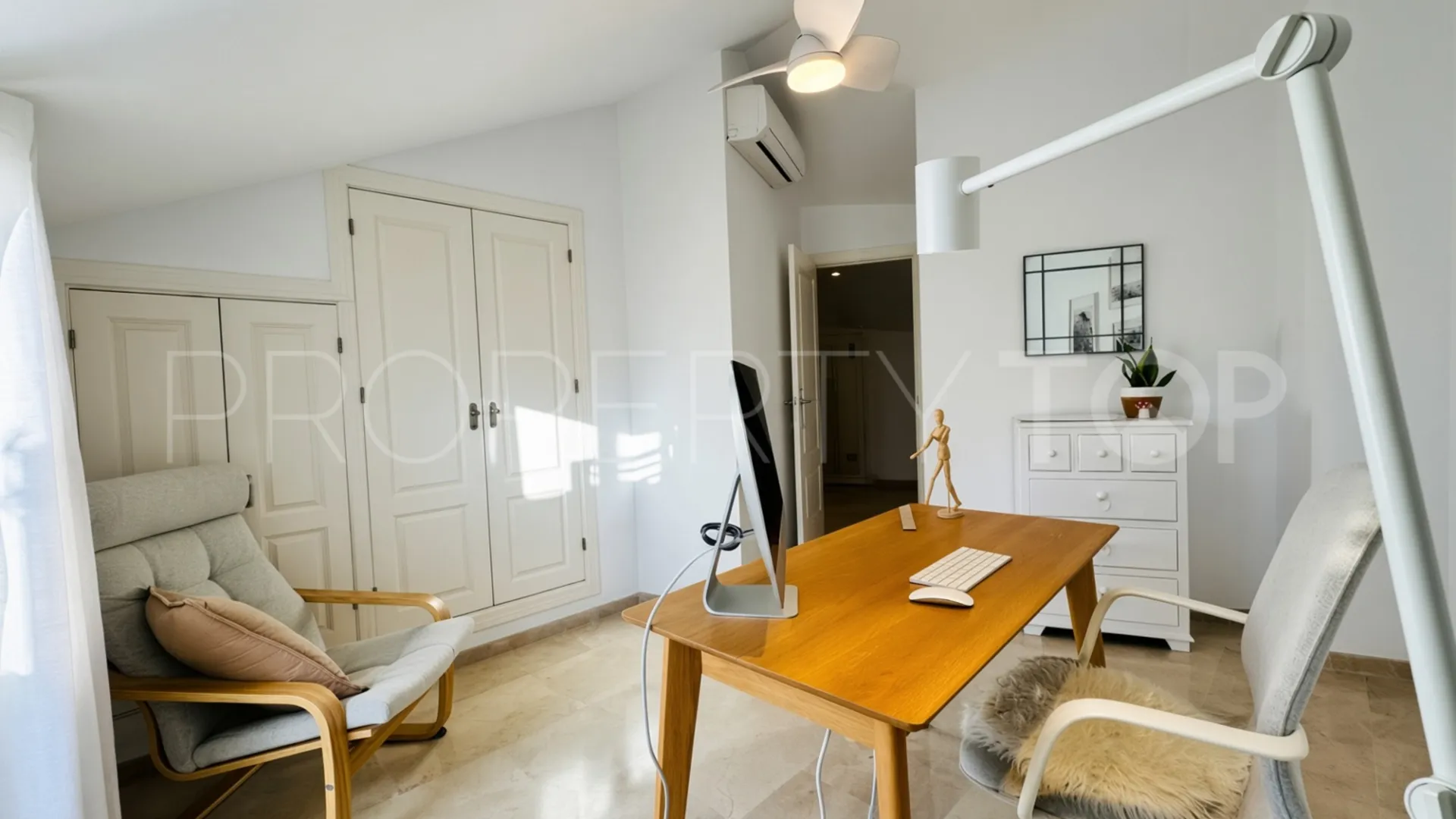 Atico duplex de 3 dormitorios en venta en Casco antiguo