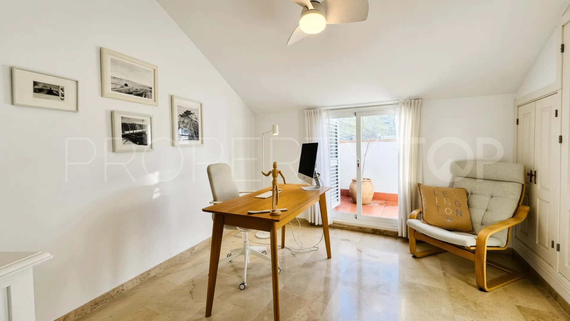 Atico duplex de 3 dormitorios en venta en Casco antiguo