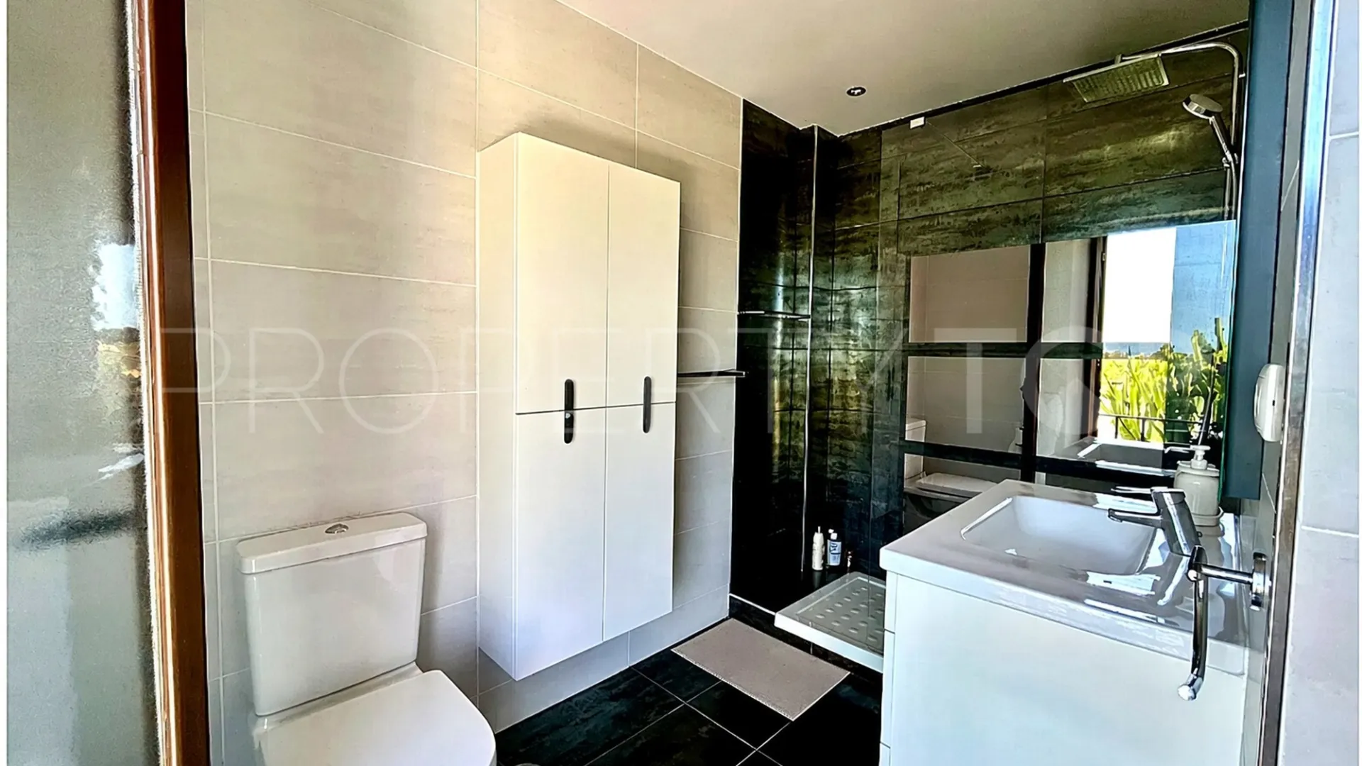 Town house in El Naranjal for sale