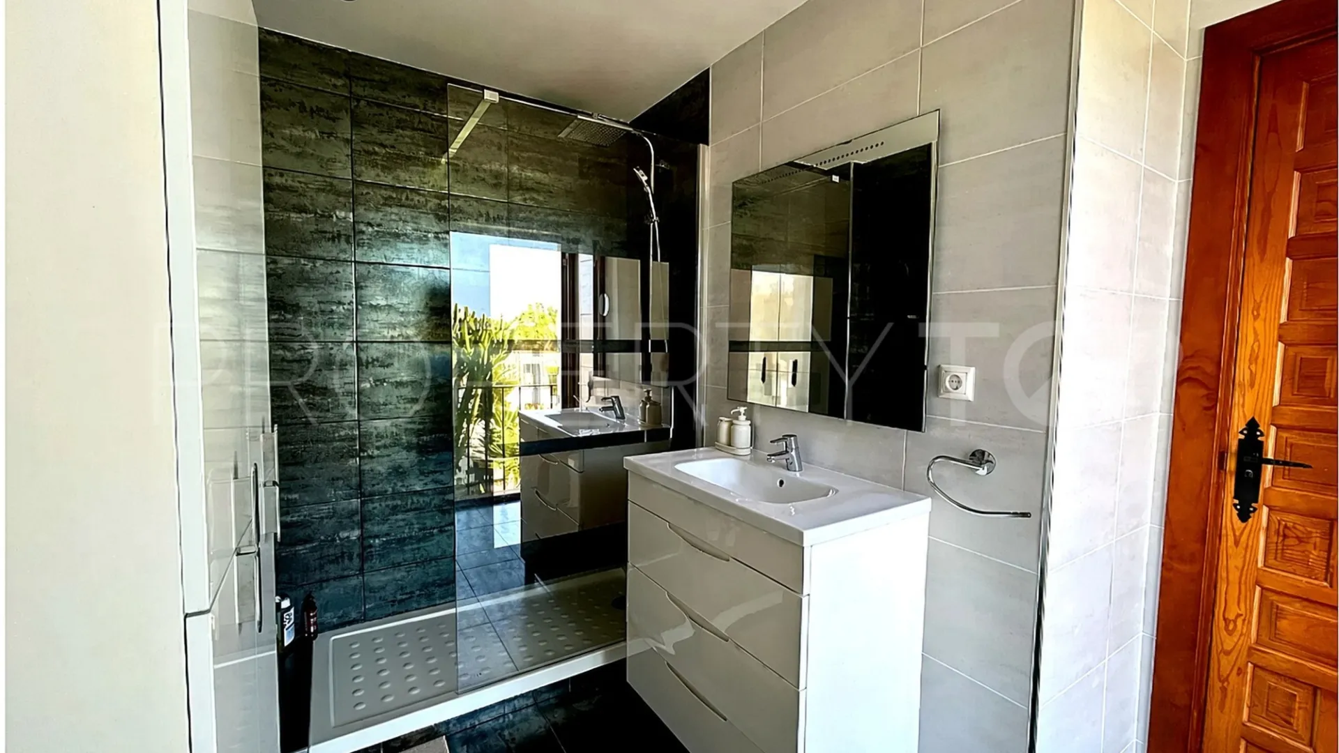 Town house in El Naranjal for sale