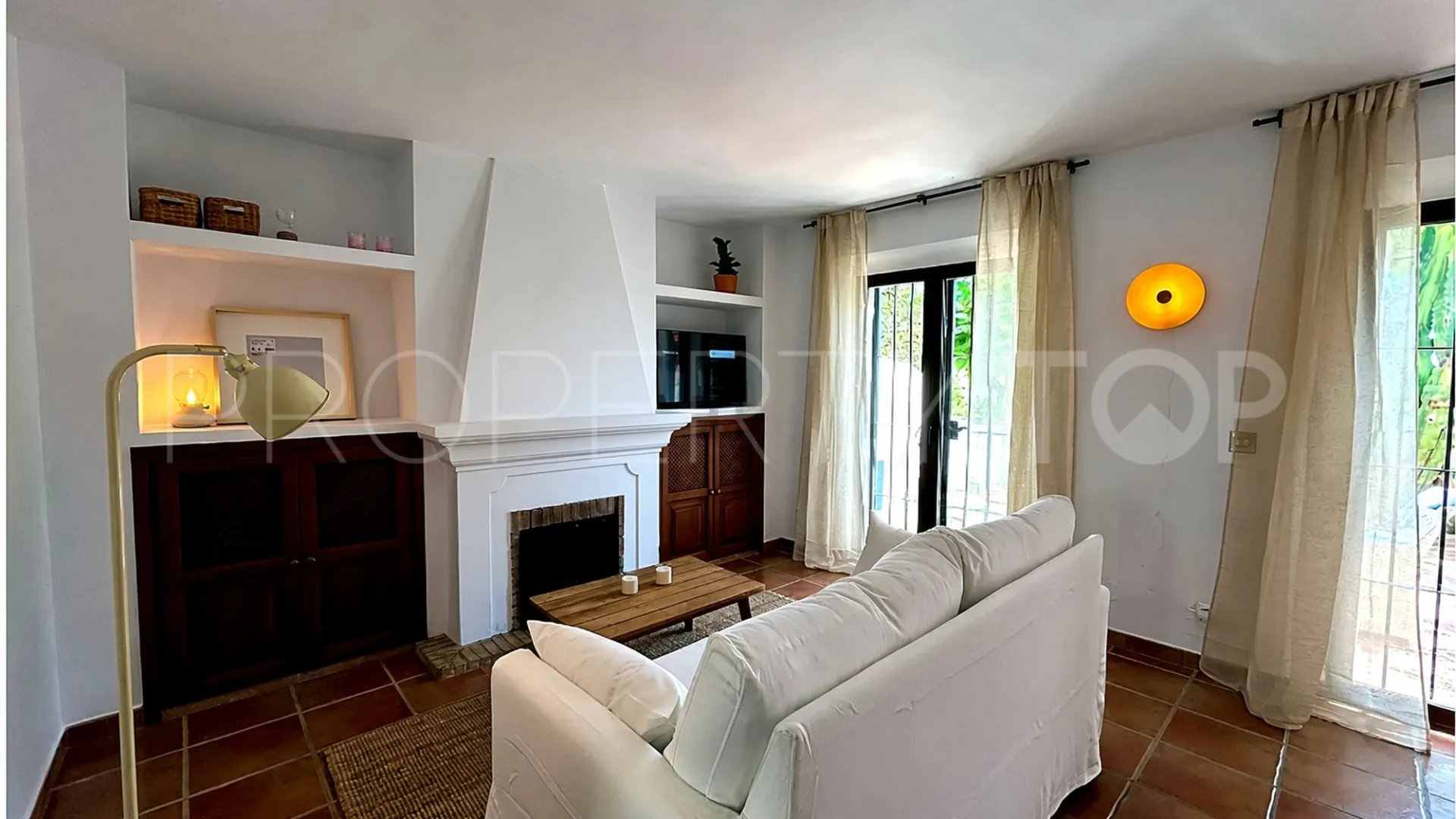 Town house in El Naranjal for sale