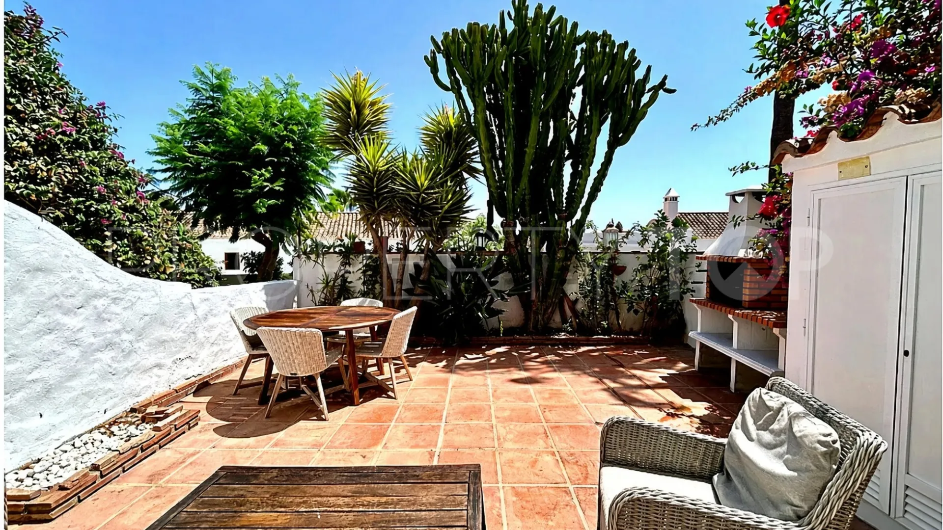 Town house in El Naranjal for sale