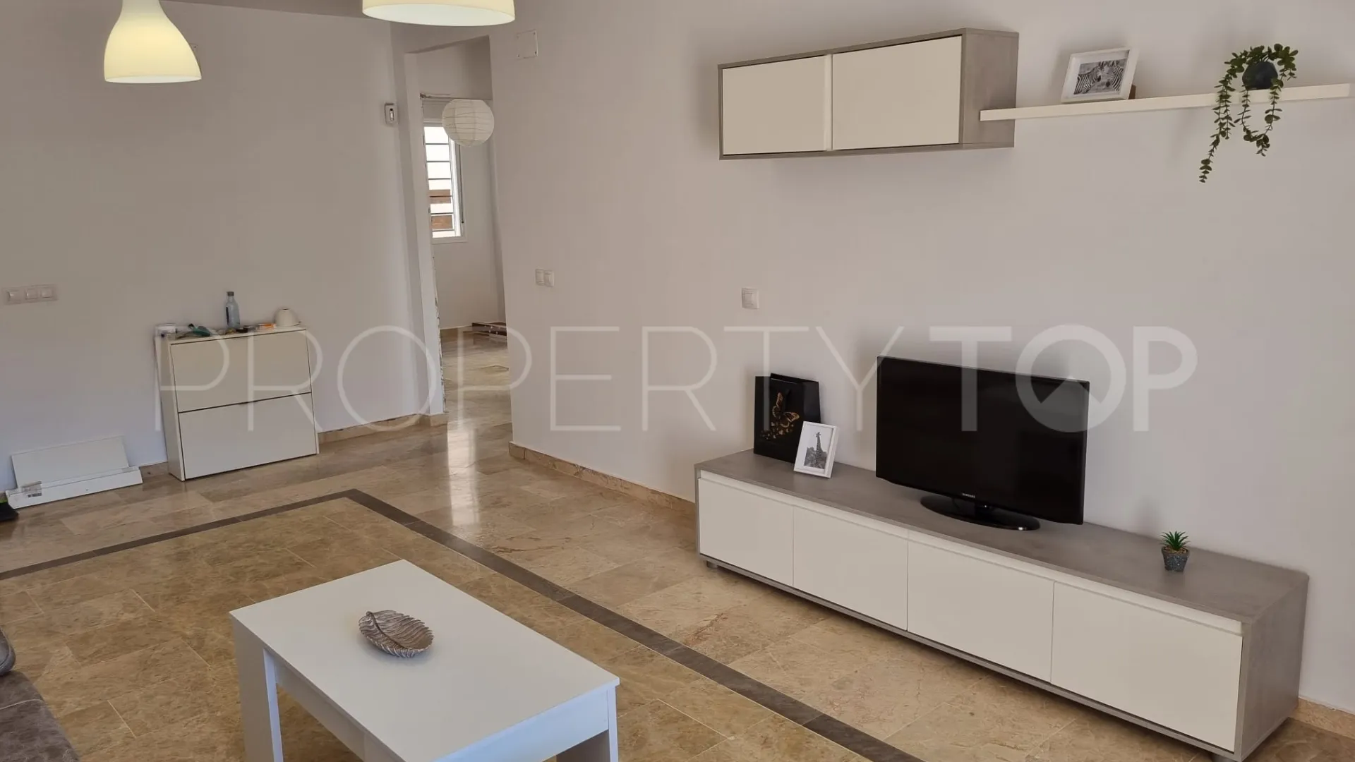 Ground floor apartment for sale in Manilva Pueblo with 2 bedrooms