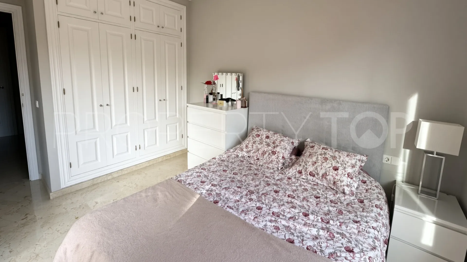 Selwo 3 bedrooms town house for sale